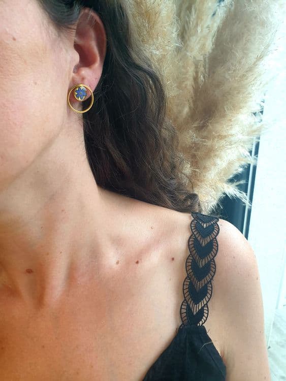 Boucles d'oreilles cercle myosotis bleu