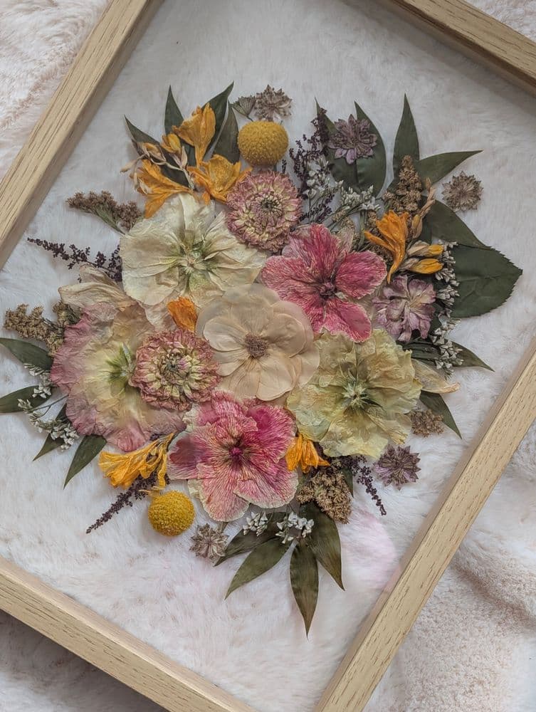 Herbier Reproduction du bouquet en fleurs pressées