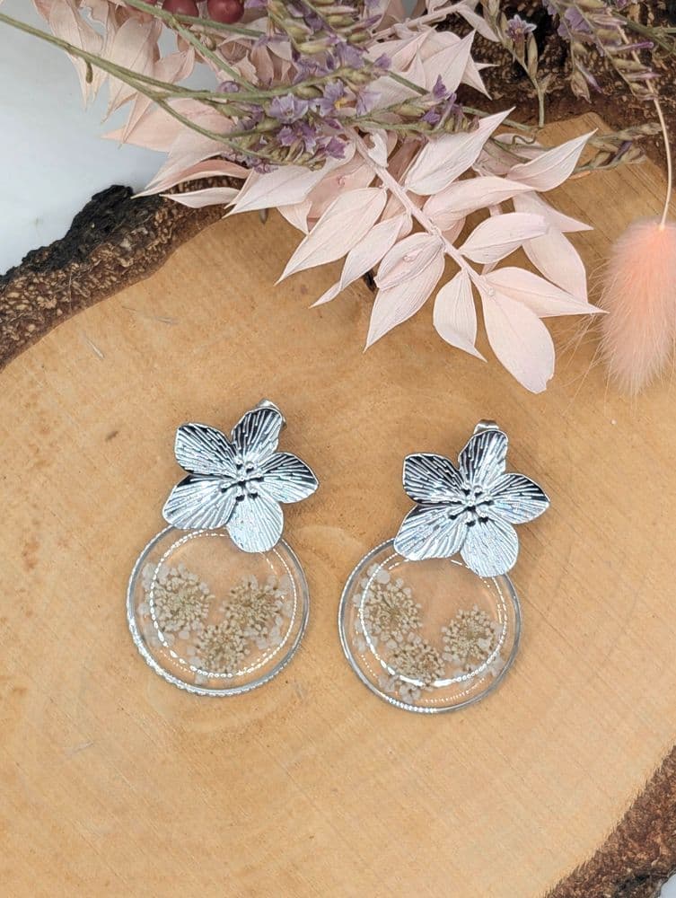 Boucles d'oreilles grande dentelle de fleur argenté